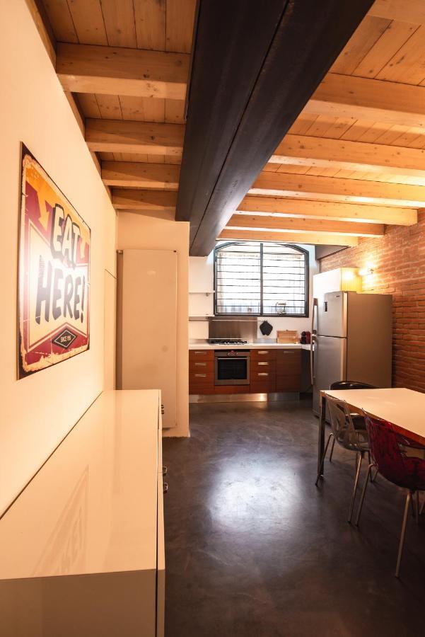 Luxury Industrial Apt Vicino Al Centro Con Garage Brescia Exterior photo
